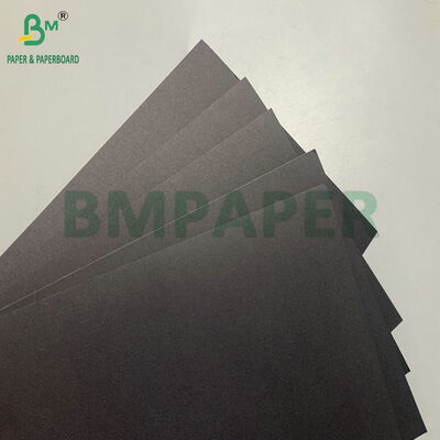 Mượt mà Matte Finish Premium Trọng lượng nặng 300gsm Black Cardstock cho Laser / Inkjet Printing Posters & Photo Mounting