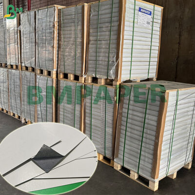 300GSM 310GSM Bảng chơi bài bề mặt mịn lõi đen 640 x 900mm