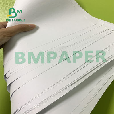Cuộn giấy trái phiếu trắng 50gsm 80gsm với bề mặt phẳng mịn