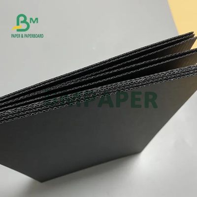 Tấm bìa cứng sóng sáo E màu đen để đóng gói thùng carton 502mm X 693mm