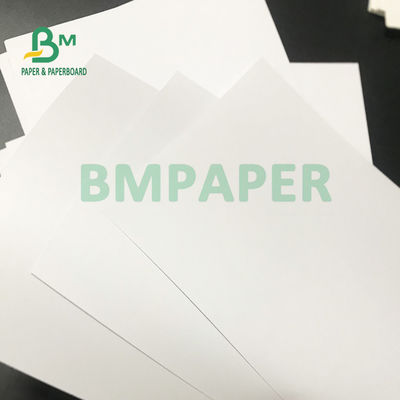 70gsm 75gsm Giấy không gỗ không tráng phủ màu trắng Good Smooth 700mm X 1000mm