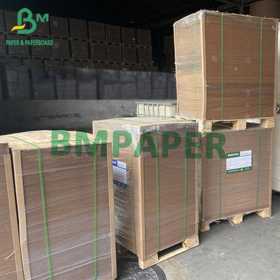 Tờ giấy kraft màu nâu sẫm cường độ cao 80gsm 90gsm cho túi giao hàng