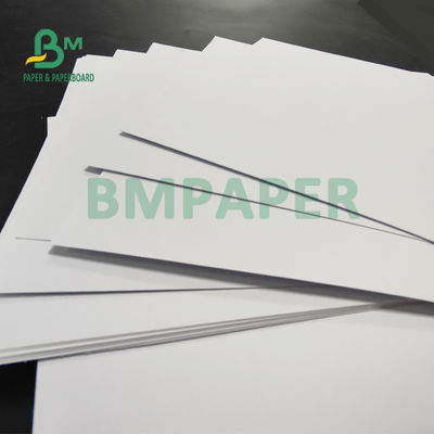 350gm 400gm Bảng giấy không sơn để treo 720 X 1020mm Màu trắng cao