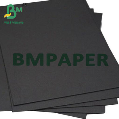 Thẻ giấy hai mặt 200GSM 640 X 920MM Đen cho các hộp quà tặng khác nhau