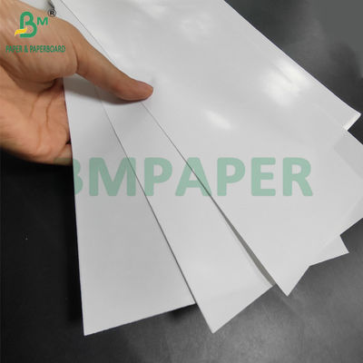 70gm 80gm C1S Bảng giấy phủ một mặt cho nhãn Độ cứng tốt 70cm 90cm