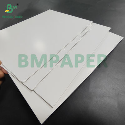 1MM 1.5MM Bạch phủ tấm giấy ba phần cho hộp quần áo 24 x 36 inch