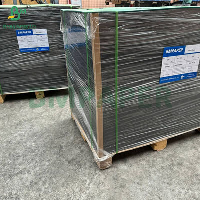 150gm 180gm Bảng giấy giấy màu đen cho túi mua sắm chống gấp 70 x 100cm