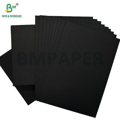 300gm 400gm Bảng giấy màu đen cho hộp rượu không mùi 700 x 1000mm