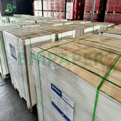 Chất liệu có độ mịn tuyệt vời 100g 120g giấy không phủ gỗ cho in Offset 71cm cuộn