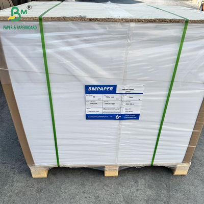 80gm Một mặt phủ giấy nghệ thuật màu trắng sáng cho nhãn dán 65 x 95cm