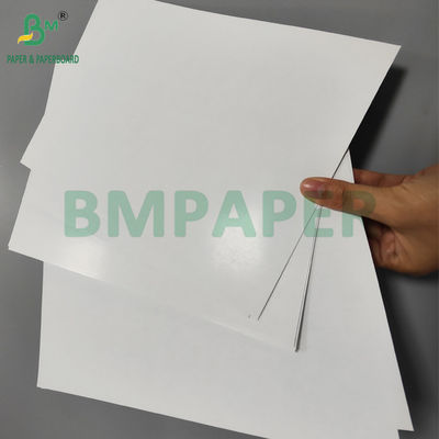 310gsm Bảng lõi màu đen được phủ cho thẻ chơi 70 x 100cm Độ cứng tốt