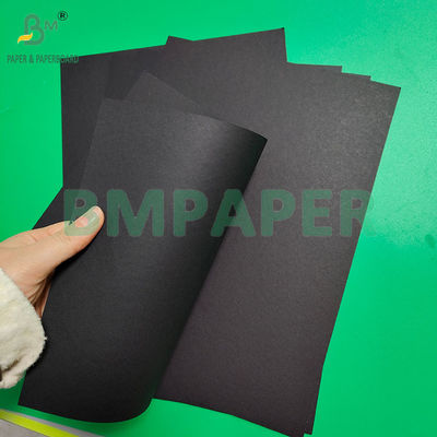 400gm Bảng lót bìa bìa đen để làm hộp quà tặng 70 * 100CM