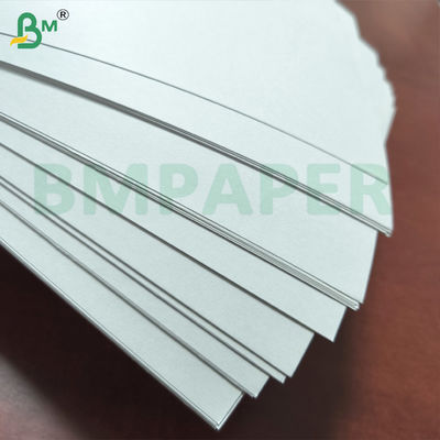 Bảng giấy trắng cao màu trắng nặng bằng chữ Braille