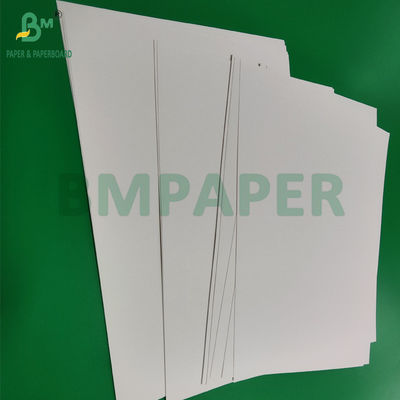 200gm Bảng giấy kraft trắng không phủ cho chai có thể đóng gói Độ bền cao 1020mm
