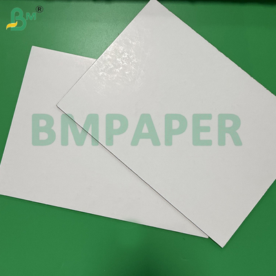 Bảng hiển thị màu trắng làm từ bột gỗ 3mm cho POS trong nhà in 1220 X 2440mm