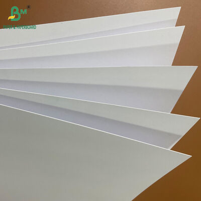 Màu trắng tốt 110lb 300gsm Không phủ phủ dày cao giấy trong các tấm